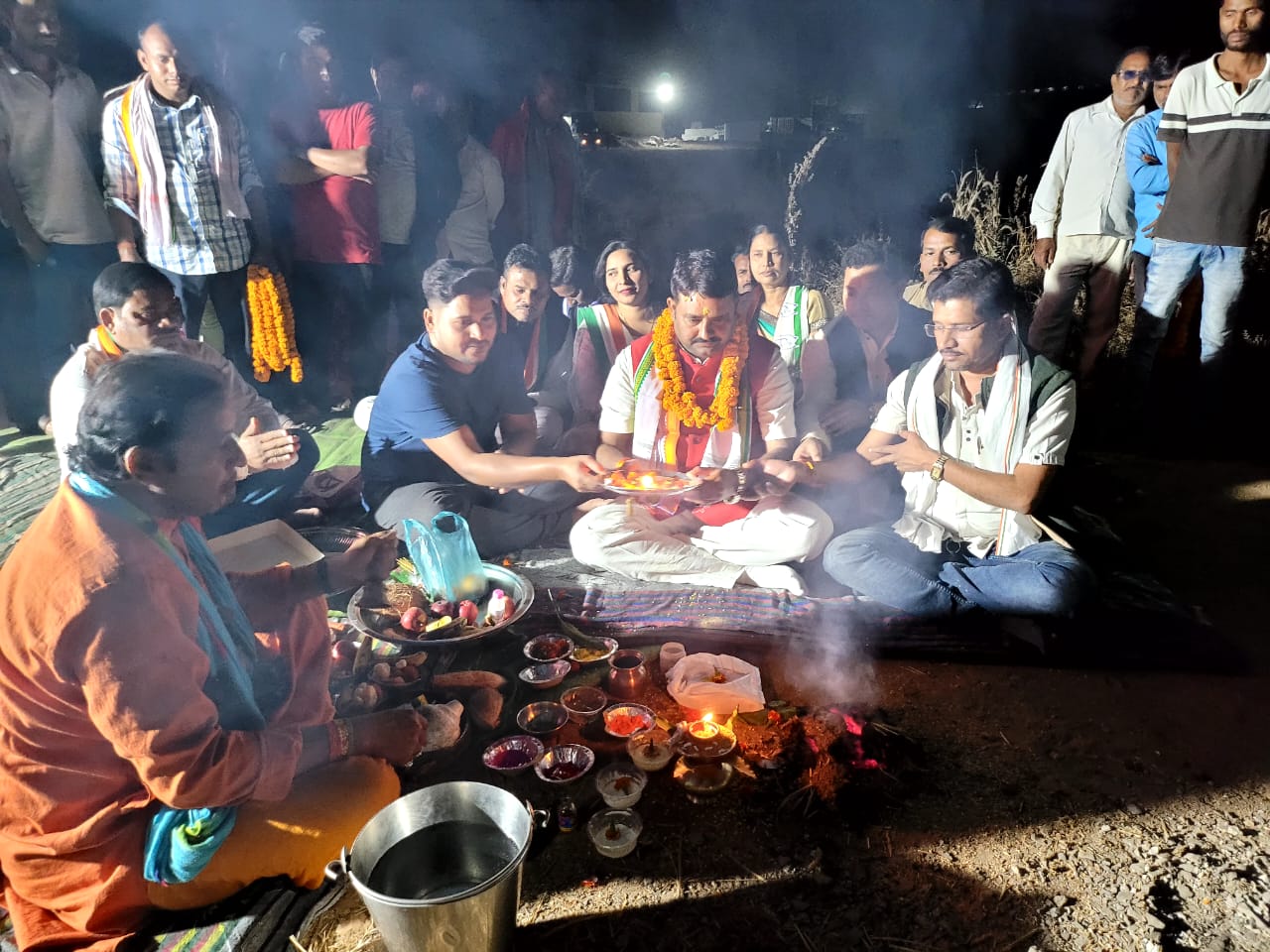 संसदीय सचिव चंद्रदेव राय ने तिलाईपाली में किया 54लाख की सीसी रोड निर्माण कार्य का भूमिपूजन