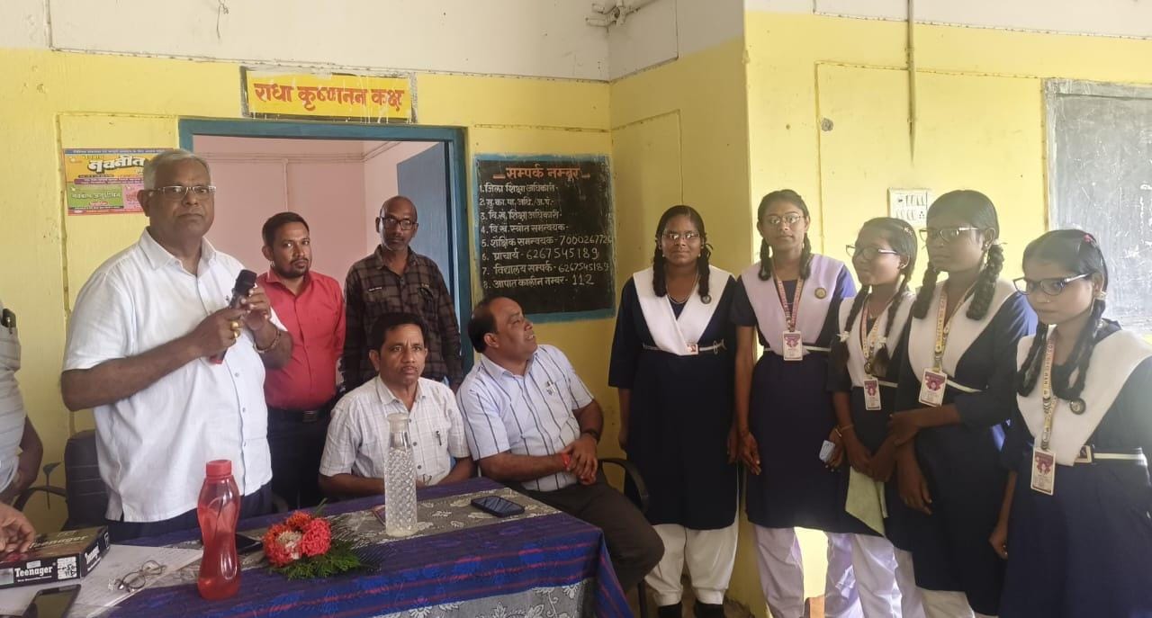 स्वास्थ्य जागरूकता शिविर में 200 से अधिक लोगों का स्वास्थ्य परीक्षण