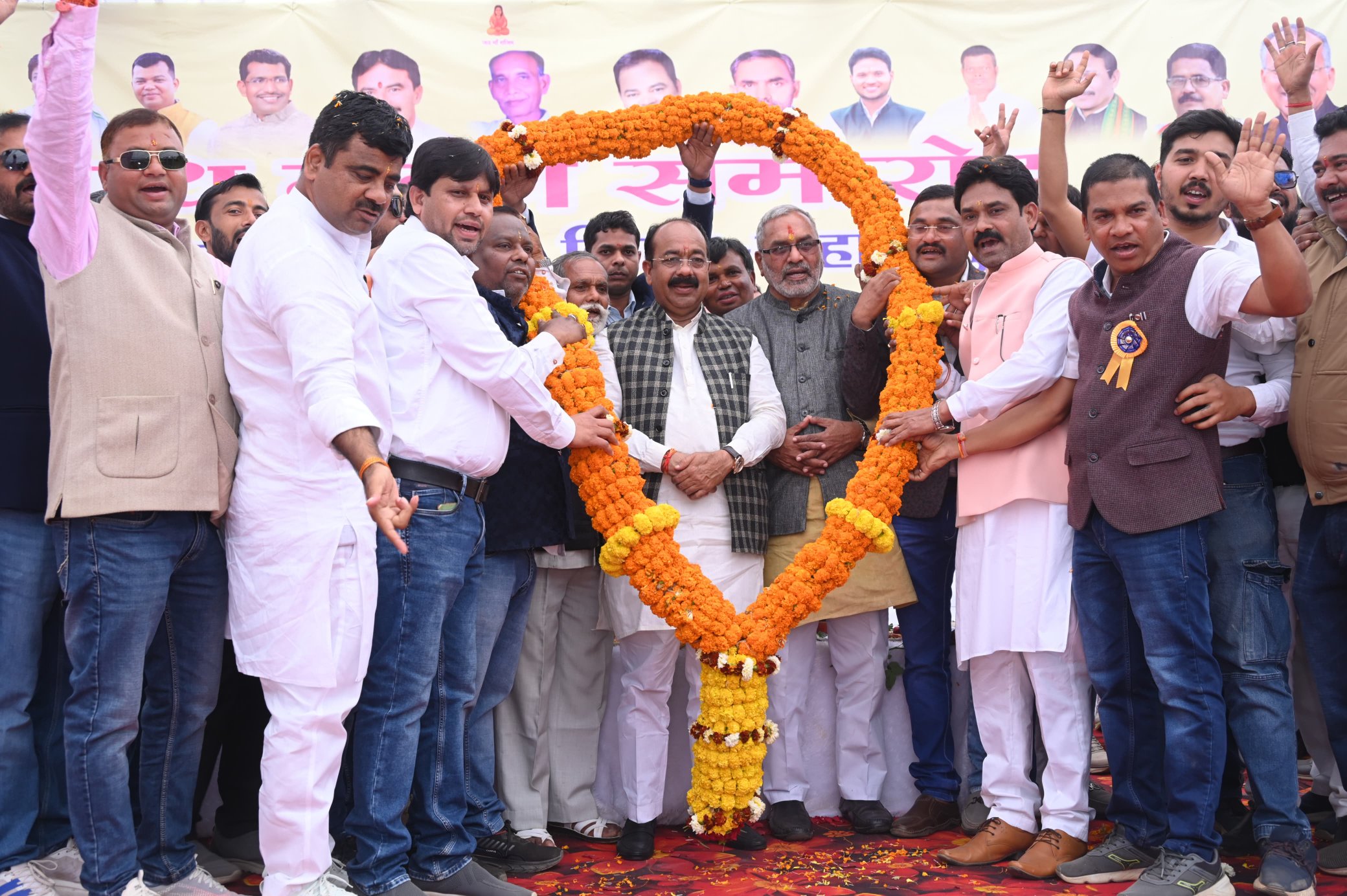 उपमुख्यमंत्री अरुण साव का जिला एवं तहसील साहू समाज महासमुंद शपथ ग्रहण समारोह का दौरा संपन्न – Samachar Meri Pehchan